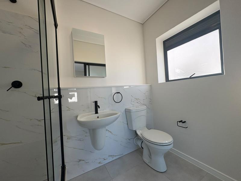 To Let 1 Bedroom Property for Rent in Sandown Western Cape